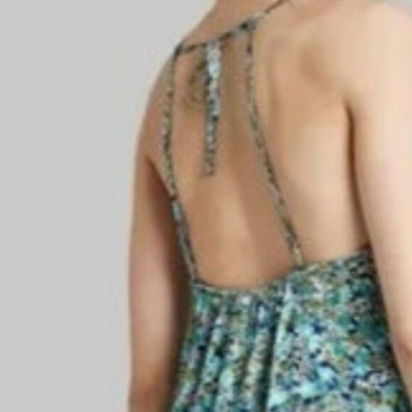 NWT  Wild Fable Women's Spaghetti Straps Fit & Flare  Floral Dress XL - Picture 9 of 15